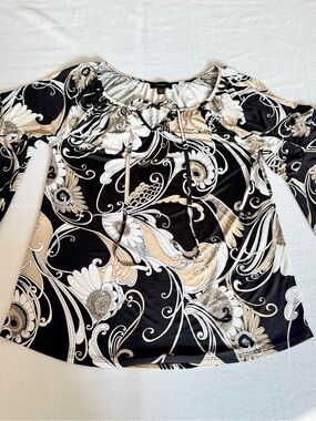 Espresso Black, Cream & White Floral Peasant Blouse